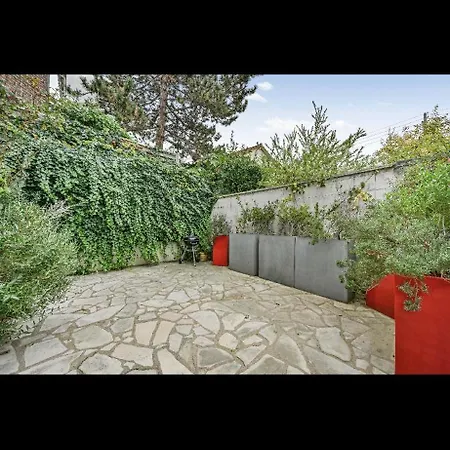 Habitación en casa particular Privée Proche La Défense Et Paris *